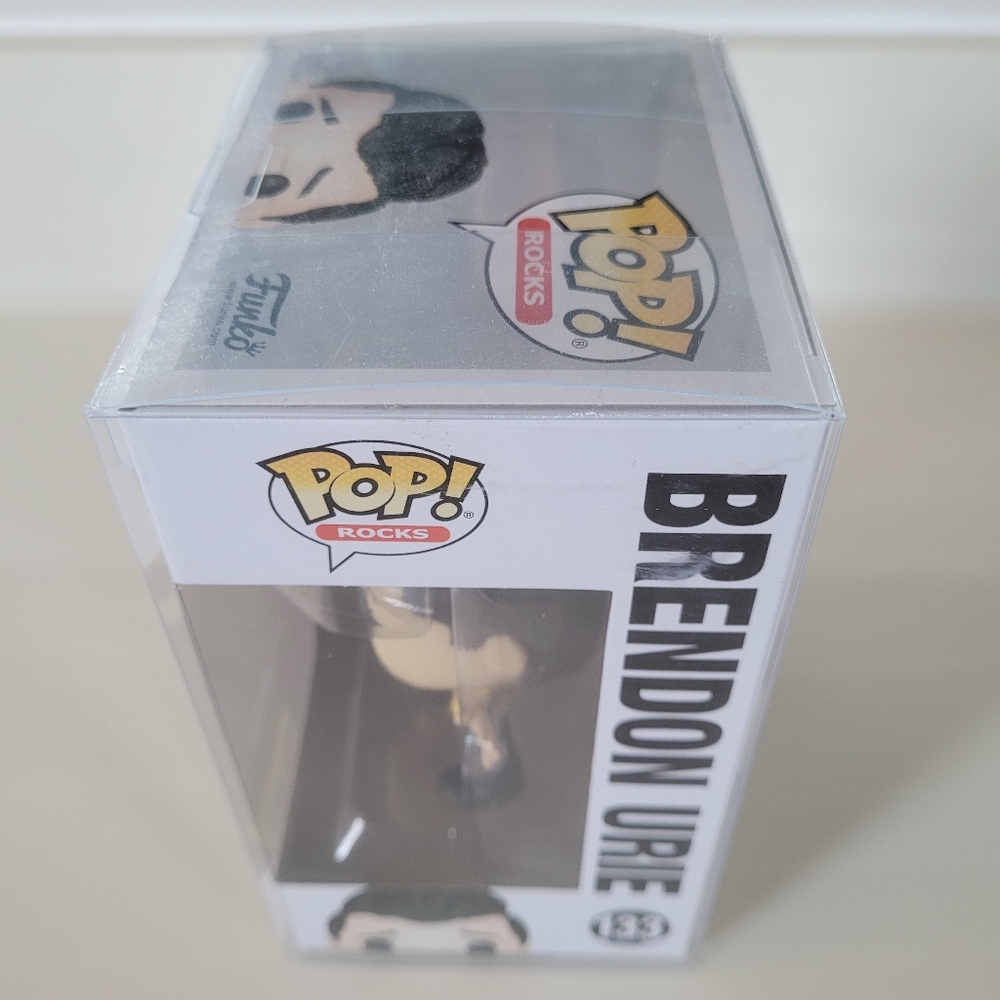 FUNKO POP ROCKS Panic At The Disco Brendon Urie Figure 133  w/ Box & Cover - Picture 4 of 13